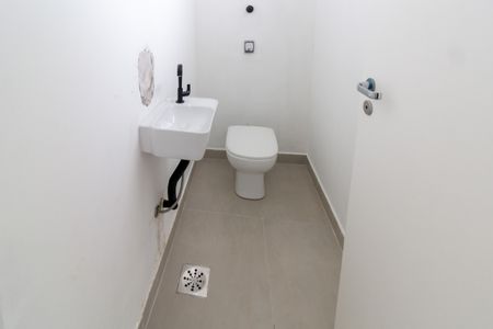 Apartamento à venda com 110m², 2 quartos e 1 vaga Apartamento à venda com 110m², 2 quartos e 1 vagaBanheiro de serviço