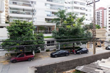 Apartamento à venda com 110m², 2 quartos e 1 vaga Apartamento à venda com 110m², 2 quartos e 1 vagaVista da Janela da Sala