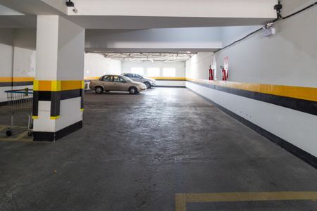 Apartamento à venda com 110m², 2 quartos e 1 vaga Apartamento à venda com 110m², 2 quartos e 1 vagaGaragem