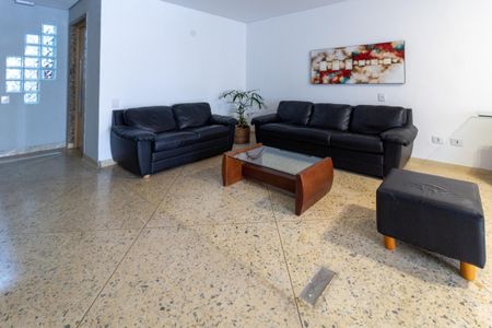 Apartamento à venda com 110m², 2 quartos e 1 vaga Apartamento à venda com 110m², 2 quartos e 1 vagaHall de entrada