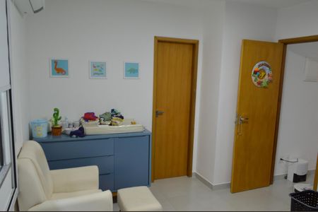 Casa de condomínio para alugar com 170m², 4 quartos e 2 vagas Casa de condomínio para alugar com 170m², 4 quartos e 2 vagasSuíte 1