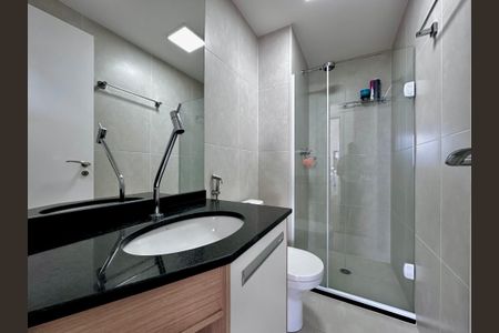 Apartamento à venda com 68m², 2 quartos e 2 vagas Apartamento à venda com 68m², 2 quartos e 2 vagasBanheiro Social