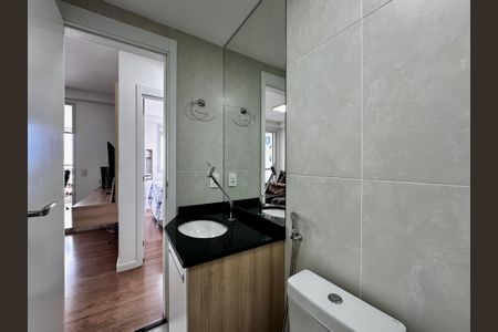 Apartamento à venda com 68m², 2 quartos e 2 vagas Apartamento à venda com 68m², 2 quartos e 2 vagasBanheiro Social
