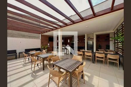 Apartamento à venda com 68m², 2 quartos e 2 vagas Apartamento à venda com 68m², 2 quartos e 2 vagasChurrasqueira