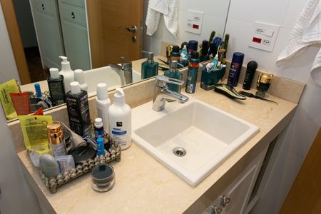 Apartamento para alugar com 173m², 3 quartos e 6 vagas Apartamento para alugar com 173m², 3 quartos e 6 vagasBanheiro da Suíte 3