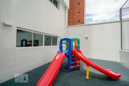 Apartamento para alugar com 173m², 3 quartos e 6 vagas Apartamento para alugar com 173m², 3 quartos e 6 vagasÁrea comum - Playground