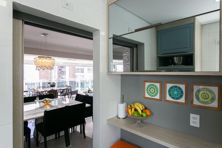 Apartamento para alugar com 173m², 3 quartos e 6 vagas Apartamento para alugar com 173m², 3 quartos e 6 vagasCozinha