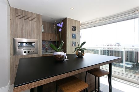 Apartamento para alugar com 173m², 3 quartos e 6 vagas Apartamento para alugar com 173m², 3 quartos e 6 vagasVaranda gourmet