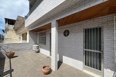 Casa à venda com 260m², 3 quartos e 1 vagaVaranda