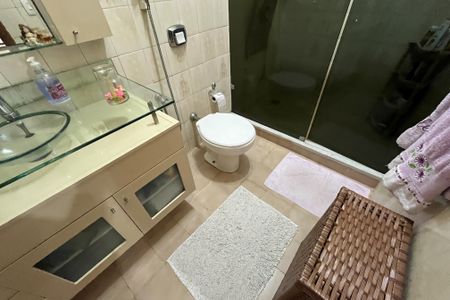 Casa à venda com 260m², 3 quartos e 1 vagaBanheiro 2
