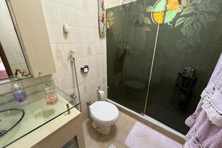 Casa à venda com 260m², 3 quartos e 1 vagaBanheiro 2