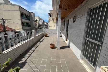 Casa à venda com 260m², 3 quartos e 1 vagaVaranda