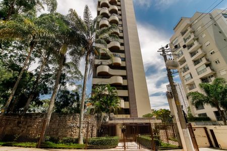 Apartamento à venda com 175m², 5 quartos e 3 vagas Apartamento à venda com 175m², 5 quartos e 3 vagasFachada do Prédio