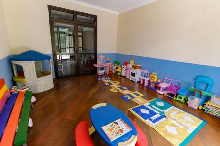 Apartamento à venda com 175m², 5 quartos e 3 vagas Apartamento à venda com 175m², 5 quartos e 3 vagasBrinquedoteca