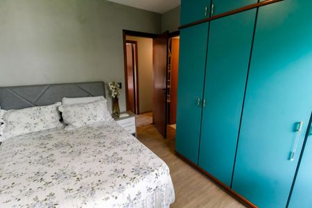 Apartamento à venda com 175m², 5 quartos e 3 vagas Apartamento à venda com 175m², 5 quartos e 3 vagasSuíte 2