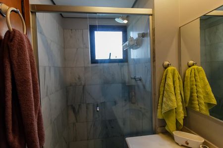 Apartamento à venda com 175m², 5 quartos e 3 vagas Apartamento à venda com 175m², 5 quartos e 3 vagasBanheiro da Suíte 1