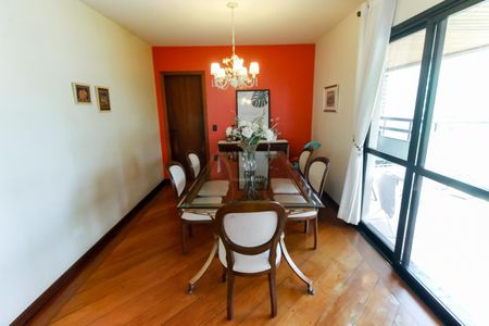 Apartamento à venda com 175m², 5 quartos e 3 vagas Apartamento à venda com 175m², 5 quartos e 3 vagasSala 2 - Jantar