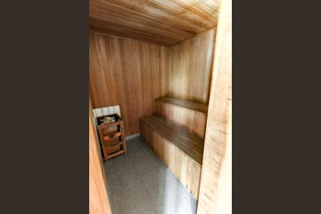 Apartamento à venda com 175m², 5 quartos e 3 vagas Apartamento à venda com 175m², 5 quartos e 3 vagasSaúna