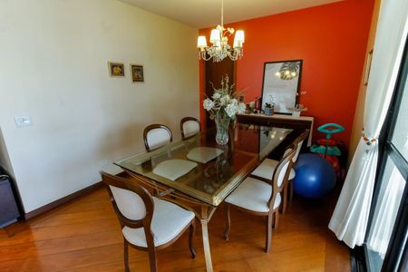 Apartamento à venda com 175m², 5 quartos e 3 vagas Apartamento à venda com 175m², 5 quartos e 3 vagasSala 2 - Jantar