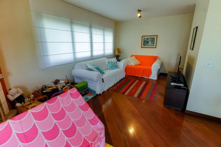 Apartamento à venda com 175m², 5 quartos e 3 vagas Apartamento à venda com 175m², 5 quartos e 3 vagasSala 1