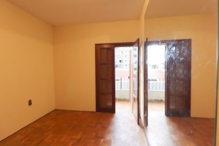 Casa à venda com 253m², 8 quartos e 5 vagasQuarto 2