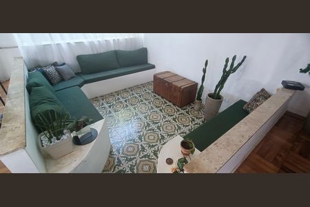 Casa à venda com 400m², 4 quartos e 7 vagas Casa à venda com 400m², 4 quartos e 7 vagasSala de TV