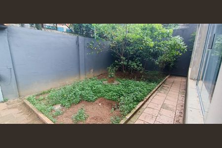 Casa à venda com 400m², 4 quartos e 7 vagas Casa à venda com 400m², 4 quartos e 7 vagasJardim