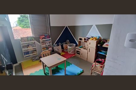 Casa à venda com 400m², 4 quartos e 7 vagas Casa à venda com 400m², 4 quartos e 7 vagasEscritório