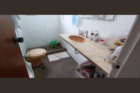 Casa à venda com 400m², 4 quartos e 7 vagas Casa à venda com 400m², 4 quartos e 7 vagasBanheiro