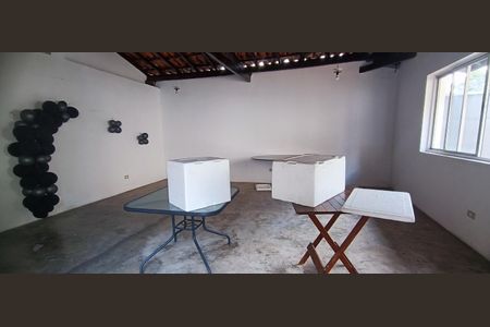 Casa à venda com 400m², 4 quartos e 7 vagas Casa à venda com 400m², 4 quartos e 7 vagasSalão de Festas