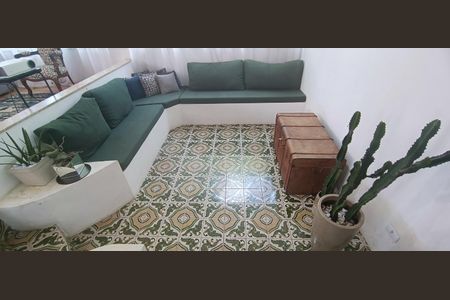 Casa à venda com 400m², 4 quartos e 7 vagas Casa à venda com 400m², 4 quartos e 7 vagasSala de TV