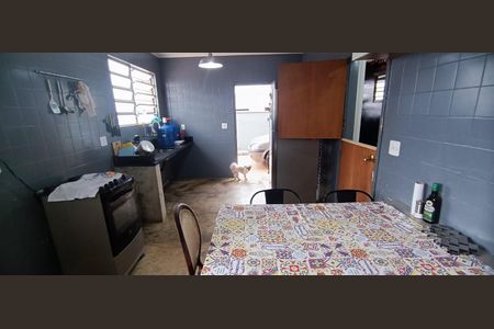 Casa à venda com 400m², 4 quartos e 7 vagas Casa à venda com 400m², 4 quartos e 7 vagasCozinha