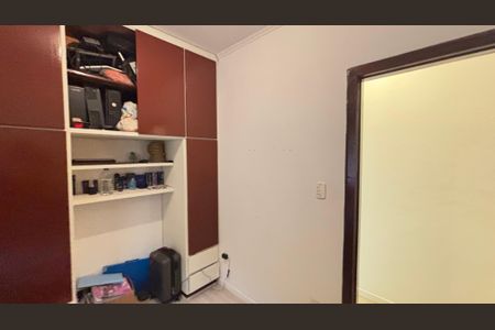 Casa à venda com 240m², 3 quartos e 3 vagas Casa à venda com 240m², 3 quartos e 3 vagasQuarto 3