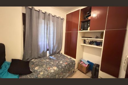 Casa à venda com 240m², 3 quartos e 3 vagas Casa à venda com 240m², 3 quartos e 3 vagasQuarto 3