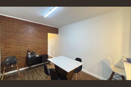 Casa à venda com 240m², 3 quartos e 3 vagas Casa à venda com 240m², 3 quartos e 3 vagasCozinha