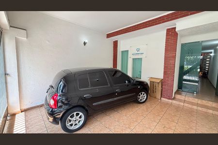 Casa à venda com 240m², 3 quartos e 3 vagas Casa à venda com 240m², 3 quartos e 3 vagasGaragem 1