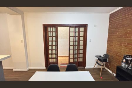 Casa à venda com 240m², 3 quartos e 3 vagas Casa à venda com 240m², 3 quartos e 3 vagasCozinha