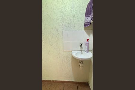 Casa à venda com 240m², 3 quartos e 3 vagas Casa à venda com 240m², 3 quartos e 3 vagasGaragem 2 - Churrasqueira - Banheiro