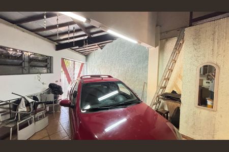 Casa à venda com 240m², 3 quartos e 3 vagas Casa à venda com 240m², 3 quartos e 3 vagasGaragem 2 - Churrasqueira