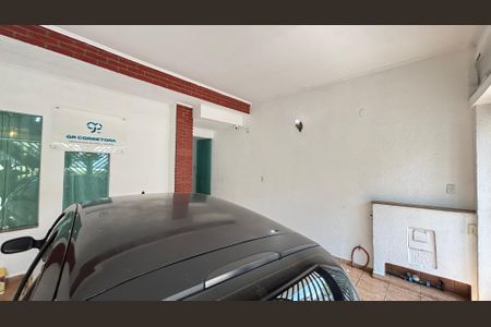 Casa à venda com 240m², 3 quartos e 3 vagas Casa à venda com 240m², 3 quartos e 3 vagasGaragem 1