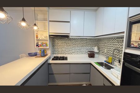 Casa à venda com 240m², 3 quartos e 3 vagas Casa à venda com 240m², 3 quartos e 3 vagasCozinha