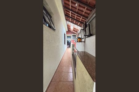 Casa à venda com 240m², 3 quartos e 3 vagas Casa à venda com 240m², 3 quartos e 3 vagasCorredor