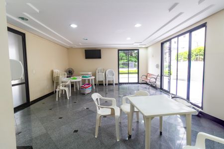 Apartamento à venda com 60m², 2 quartos e 1 vagaÁrea comum - Salão de festas