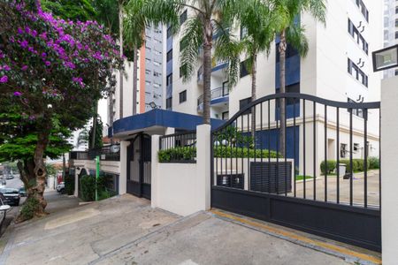 Apartamento à venda com 60m², 2 quartos e 1 vagaFachada e portaria