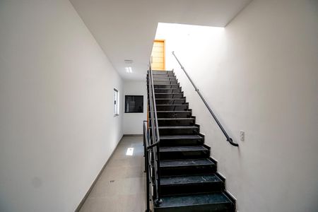 Apartamento para alugar com 45m², 1 quarto e sem vagaEscada