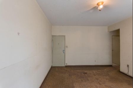 Apartamento à venda com 117m², 2 quartos e sem vagaSala