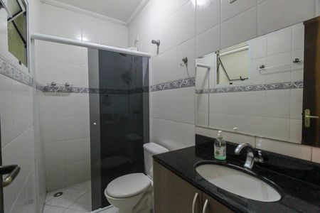 Casa à venda com 130m², 3 quartos e 2 vagasBanheiro