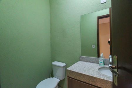 Casa à venda com 130m², 3 quartos e 2 vagasLavabo