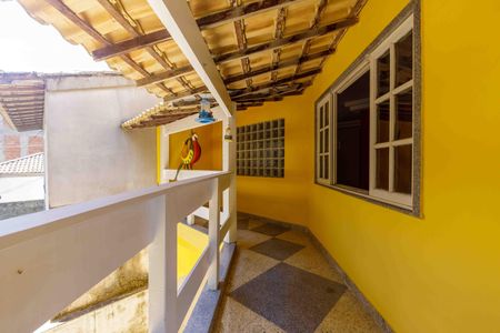 Casa de condomínio à venda com 297m², 3 quartos e 3 vagas Casa de condomínio à venda com 297m², 3 quartos e 3 vagasVaranda