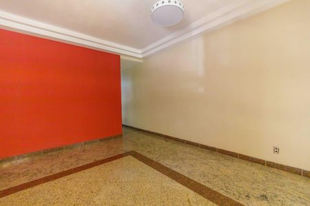 Casa de condomínio à venda com 297m², 3 quartos e 3 vagas Casa de condomínio à venda com 297m², 3 quartos e 3 vagasSala